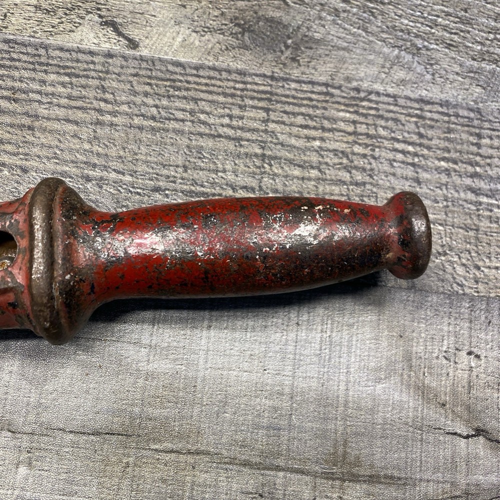 Vintage Bridgeport No. 20 Nail Puller Old Tool