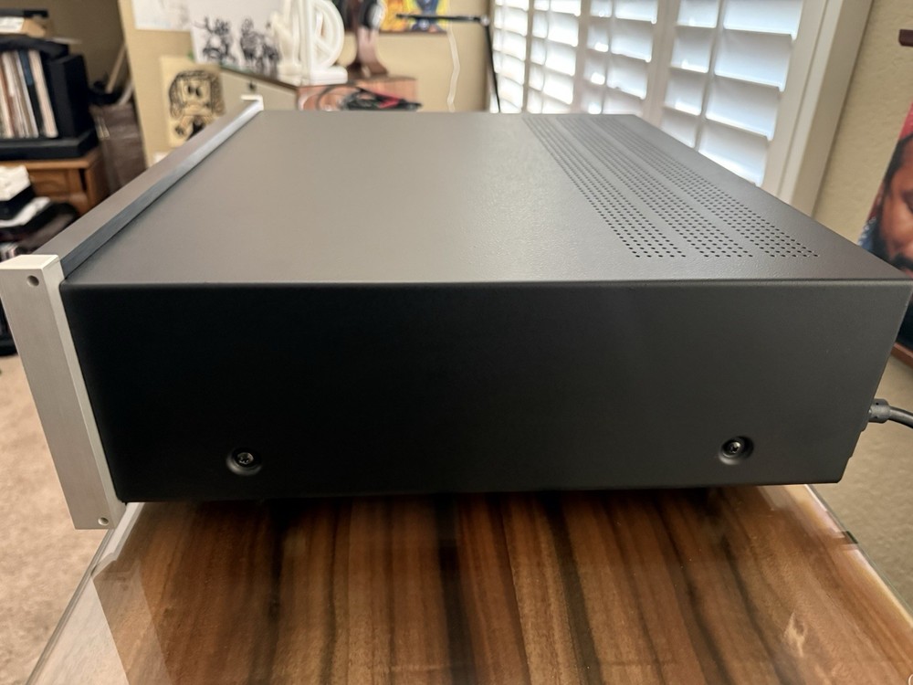 McIntosh C45 Preamp with Remote, Antenna, Cables, Manuals