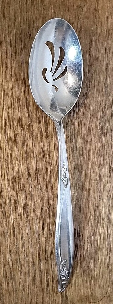 Holmes & Edwards Windsong Deep Silverplate Slotted Serving Spoon