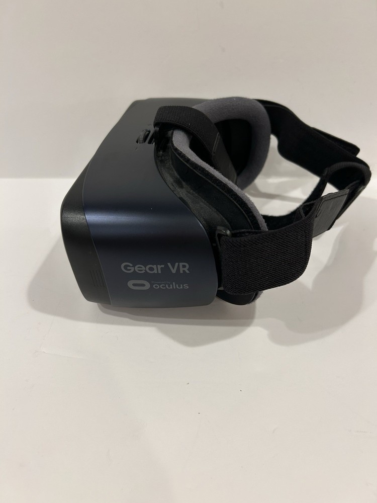 Samsung Gear VR Oculus Virtual Reality Headset Smartphone Gaming