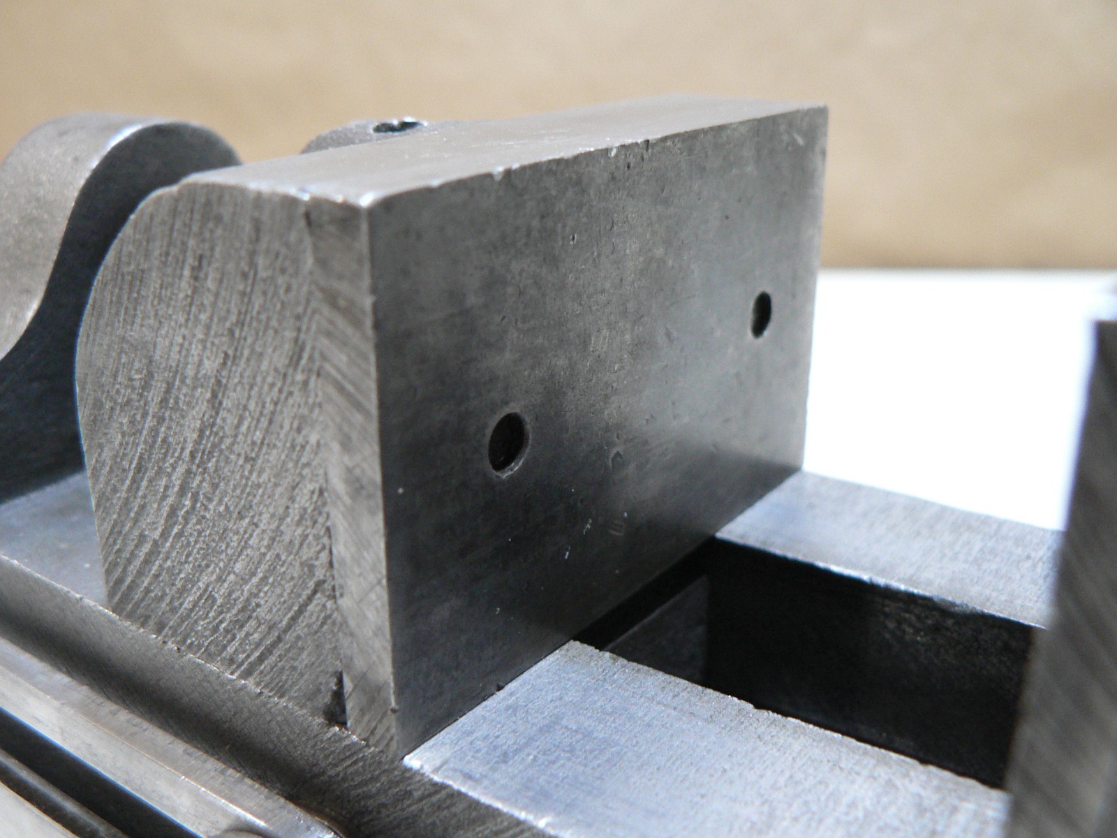 Palmgren No.000 Tilting Vise with Swivel Base 2-1/2" Jaws Opens 2-1/2"