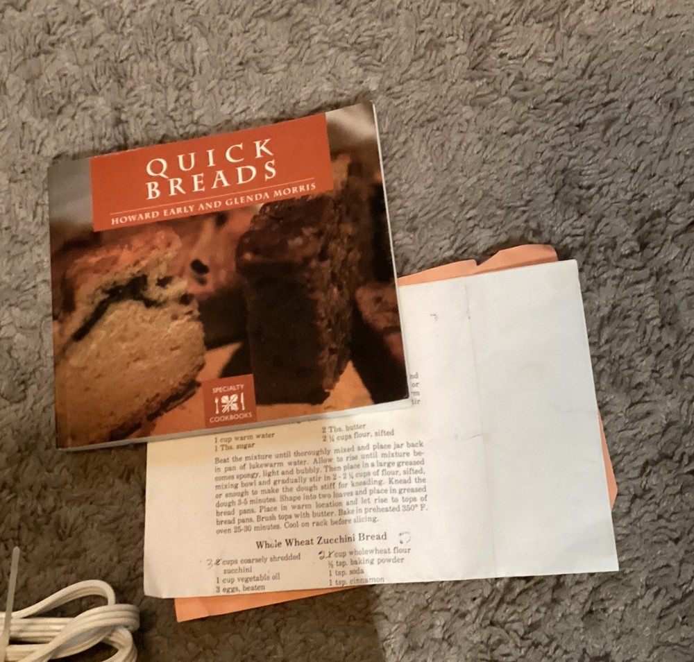 Breadmaker Sunbeam Expressbake Bread Machine 5833 TESTED Bread Pan & Paddle