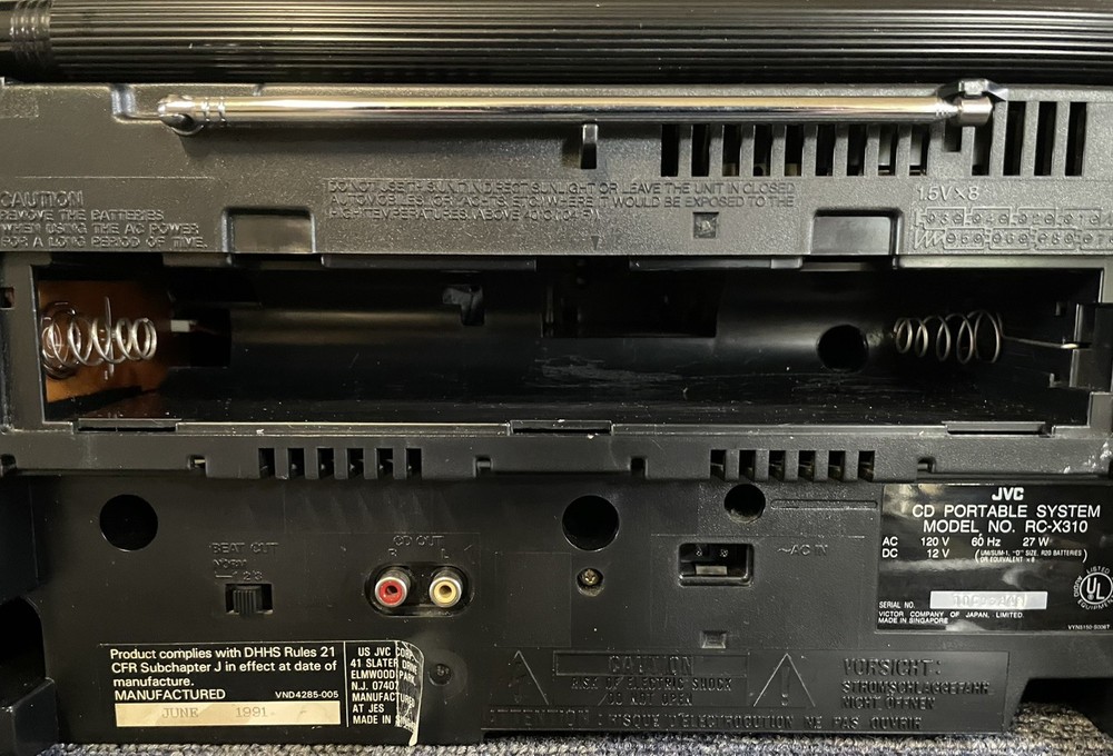 JVC RC-X310 FM/CD Portable Stereo System