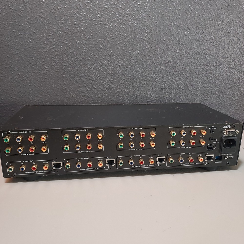 Xantech HD44CC5 4x4 HD-Component Video Matrix Switcher - Unit Only VINTAGE