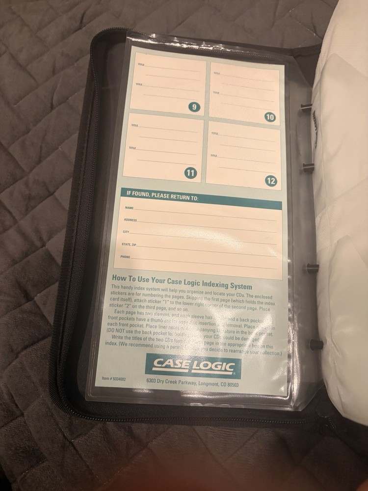 CASE LOGIC CD/DVD - Black Nylon 24 CD or DVD Storage Binder Case