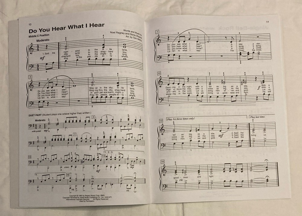 Alfred's Basic Piano Library Christmas Book Level 1B