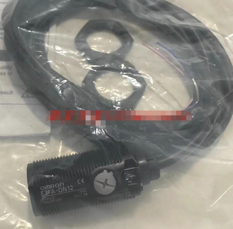 1PC New Omron Photoelectric sensor E3FA-DN12 2M #LL