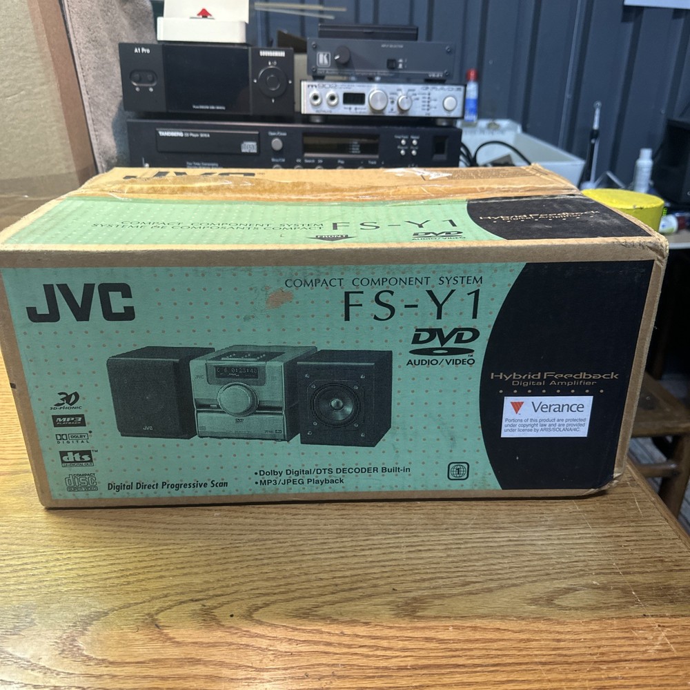 JVC FS-Y1 DVD Audio/Video Compact Component System