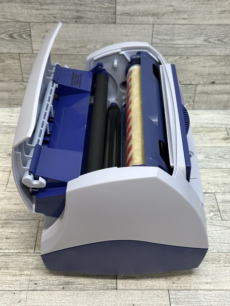 Xyron XRN900 9-Inch Creative Station Multi-Function Laminating/Crafting System