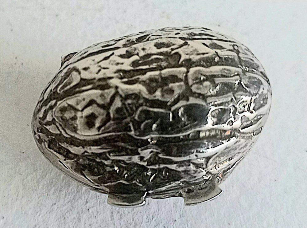 Stirling Silver Nut style Box. Thimble Case. Silver Walnut Style Box. 925 mark