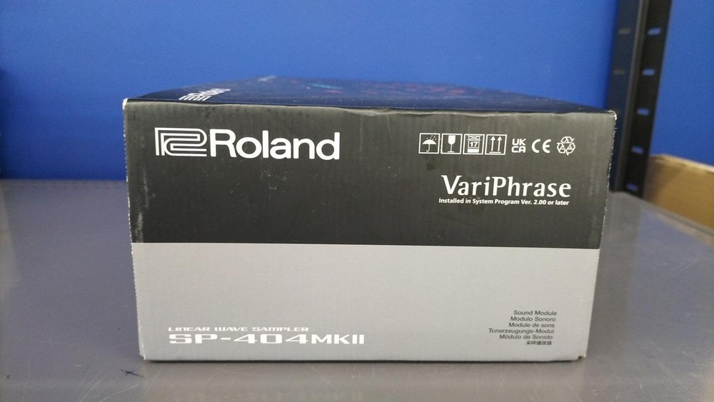 ROLAND Sampler SP-404MK2 From Japan