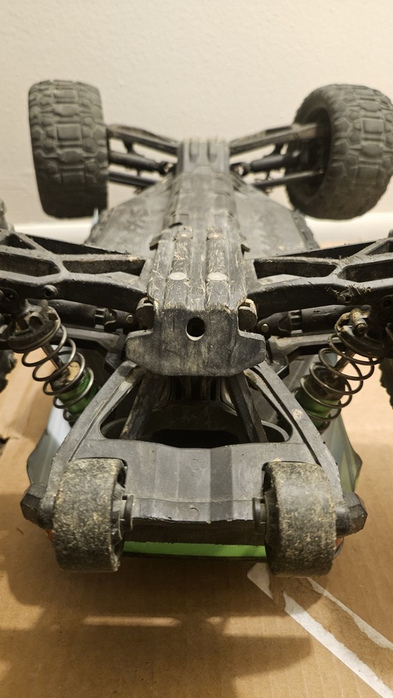 Traxxas Maxx Roller/slider