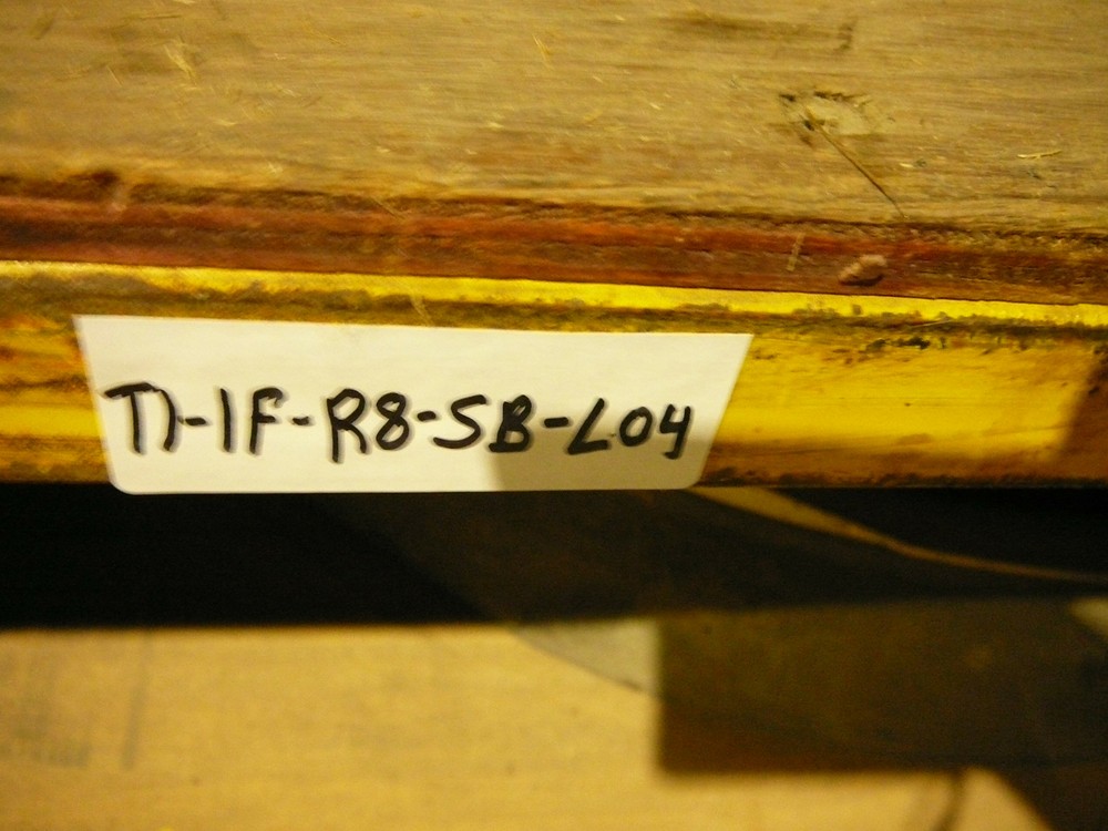 FREIGHTLINER LEFT BUMPER END A21-27918-008