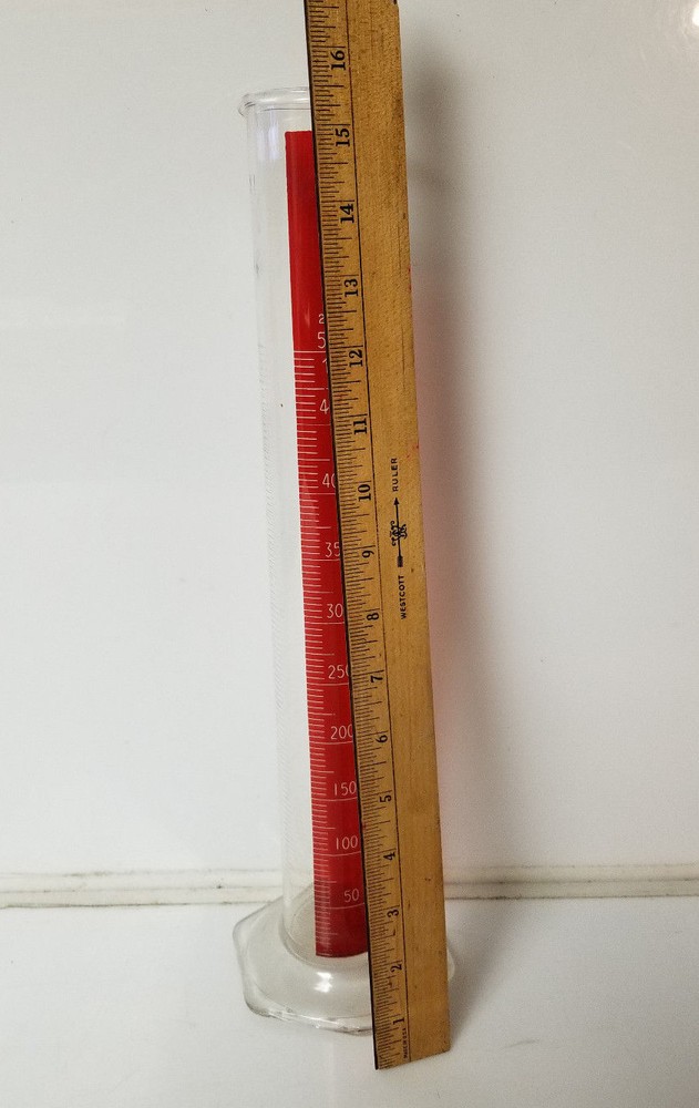 Pyrex 500 ml Graduated Cylinder 15.5"