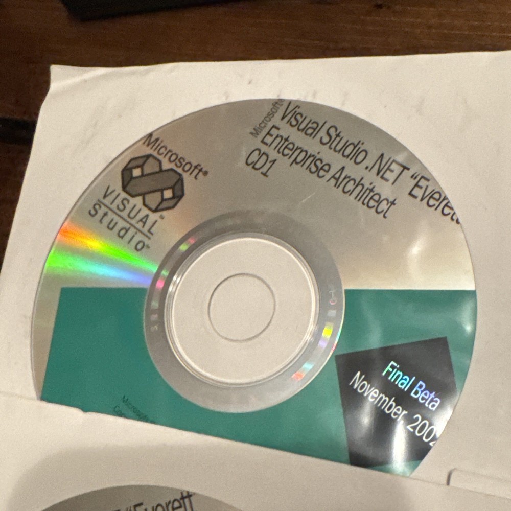 Microsoft Visual Studio.NET 2002 Professional Edition “Everett” MSDN Discs
