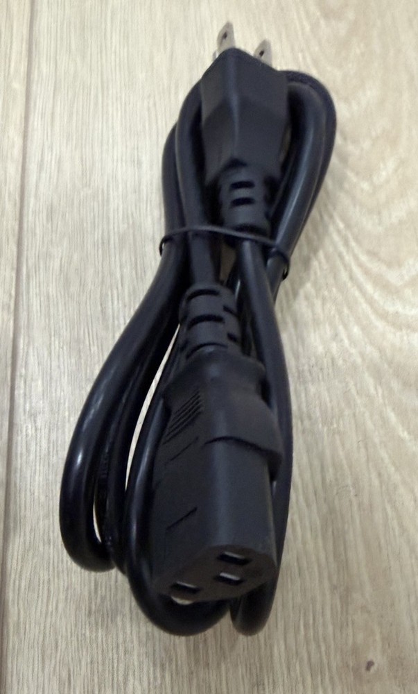 Epson LCD Projector VS250 H838A.