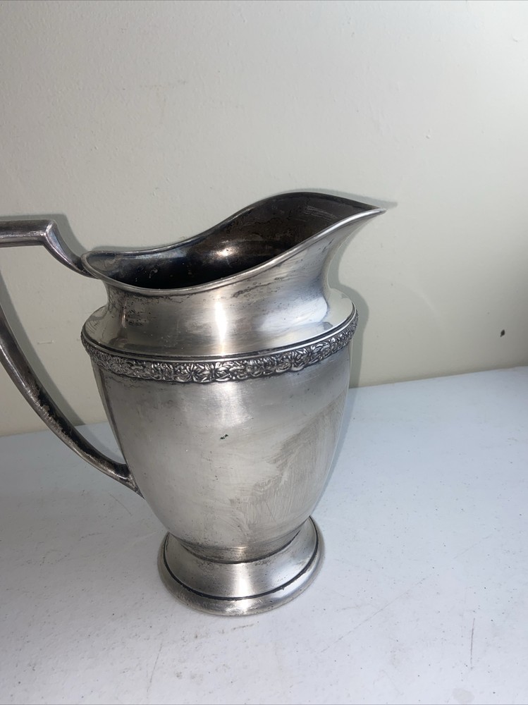 Wm. Rogers Silverplate Pitcher PRIMROSE #7817 Vintage 8¼" Tall