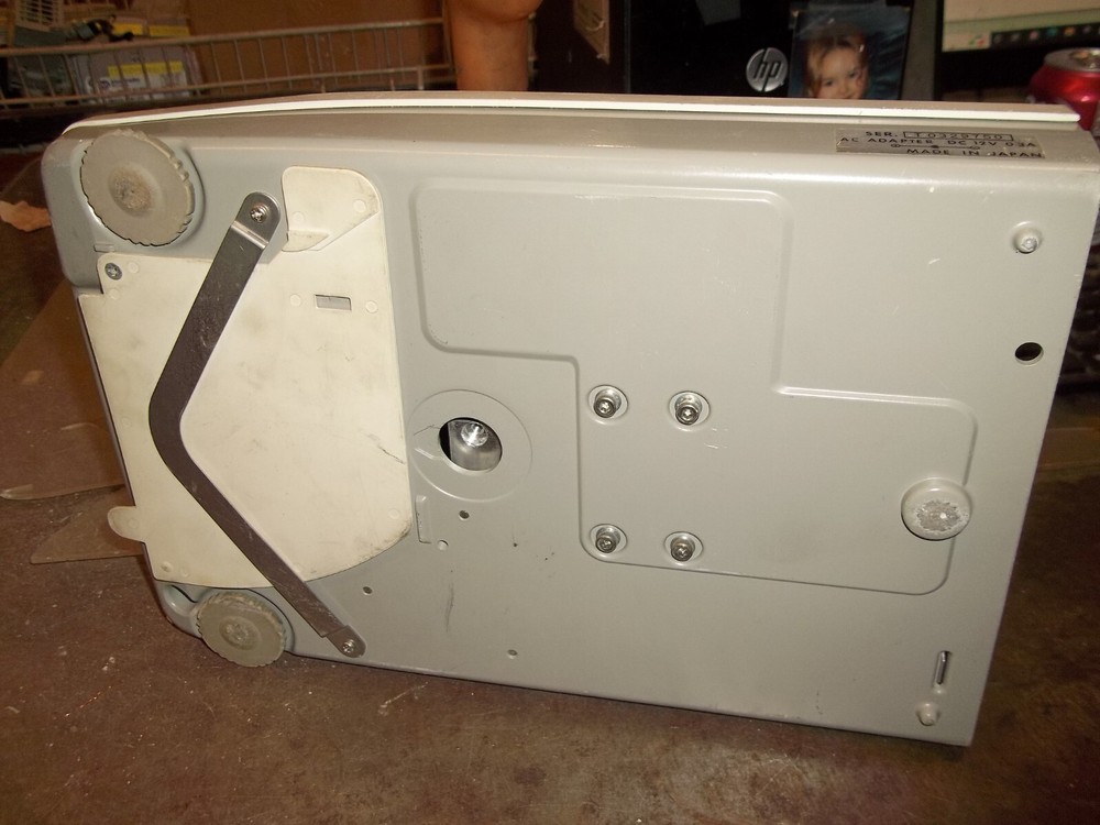 A&D GF-2000 COMPACT BENCH SCALE 2100G MAX 0.5G MIN (710)