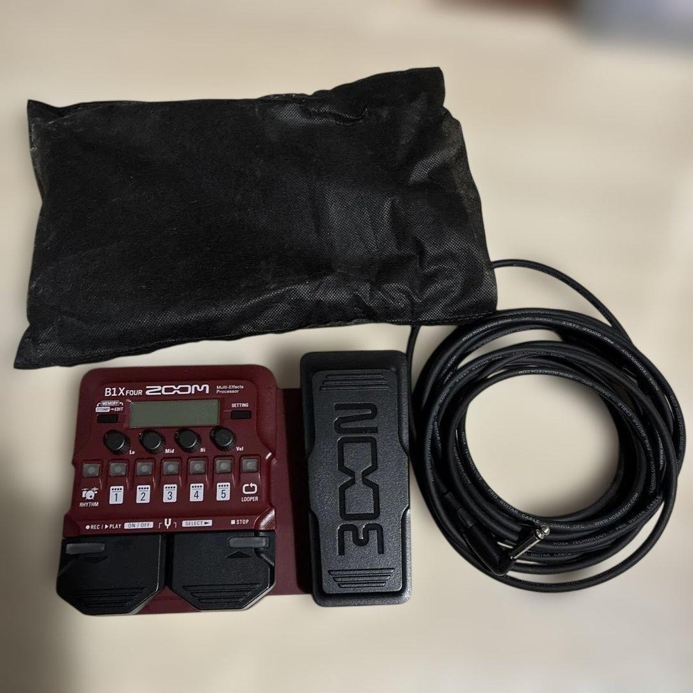 [Good condition] ZOOM B1Xfour multi-effector with shield