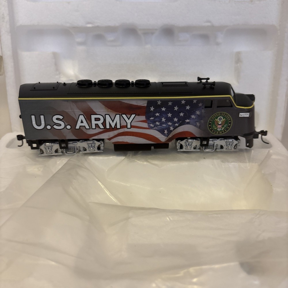 Bradford Exchange U.S. Army Model Train H006