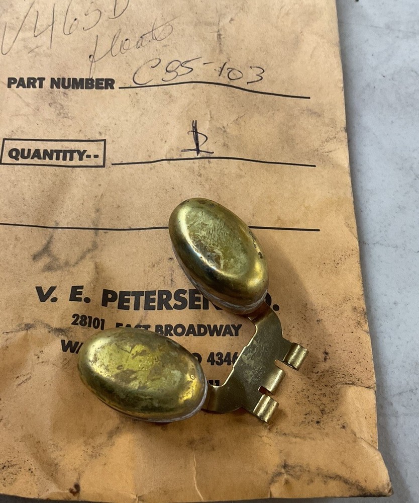 NOS C85-103 Wisconsin Brass Float  OEM