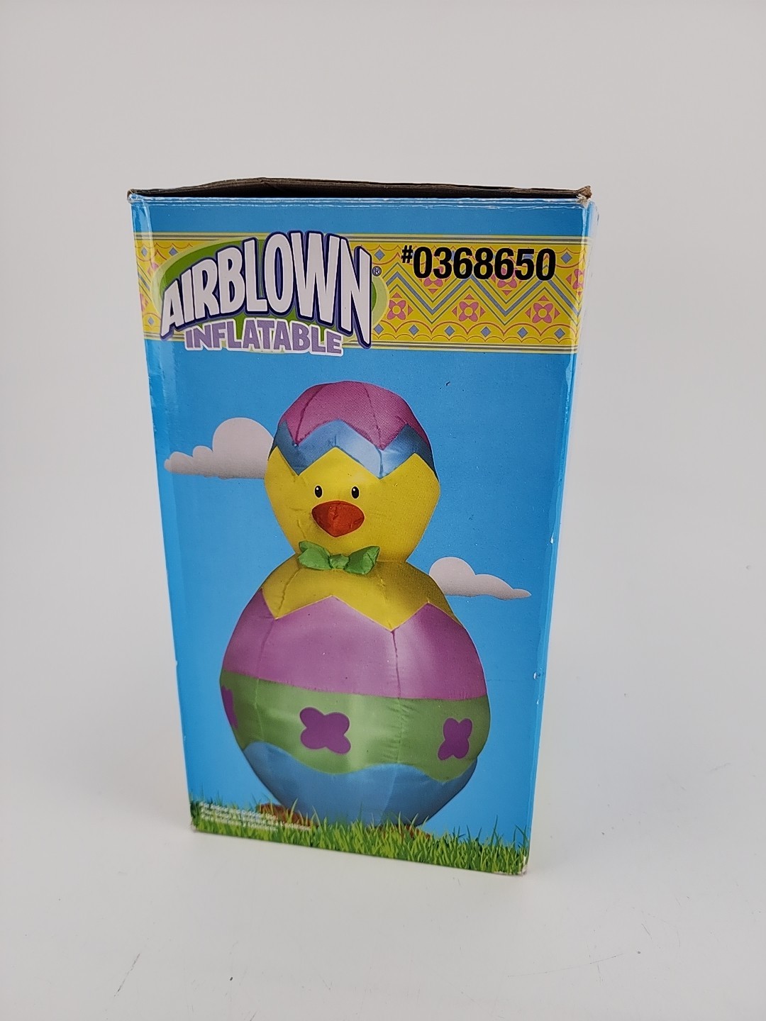 Gemmy 3.5ft Inflatable Easter Chick Built-in LED lights Illuminated Garden Decor