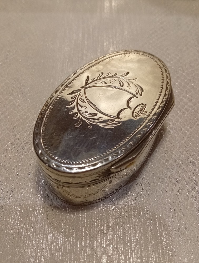 Solid Silver Snuffbox Circa 1820 French Fully Hallmarked.