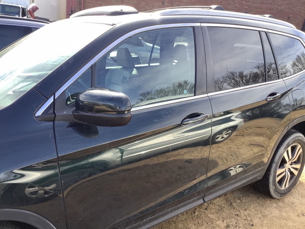 PILOT 2016 Glove Box 4964853