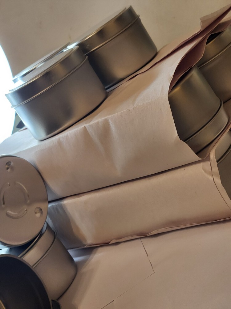 Empty Tins 8oz (24 tins/lids)
