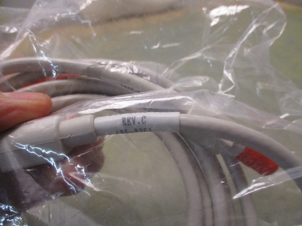 Sun Microsystems(?) 530-1442-02 Rev C. Keyboard(?) Cable [5*K-16]
