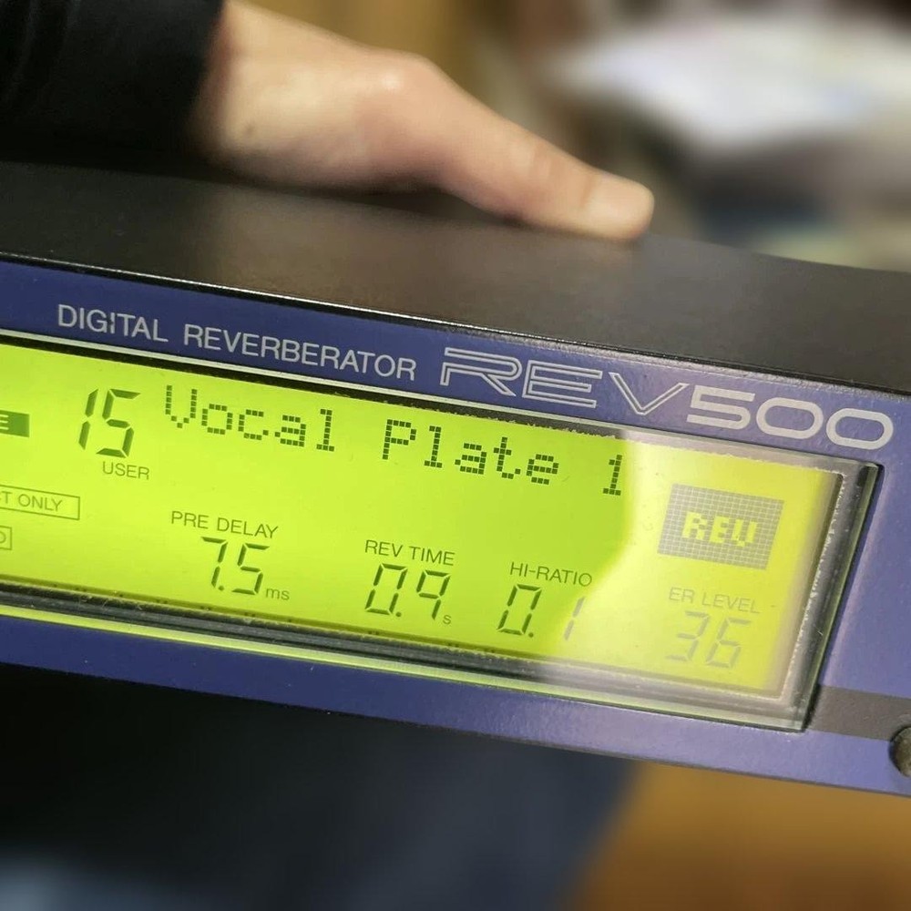 YAMAHA REV500 Digital Reverberator Reverb Effect Processor Rack Unit #0001