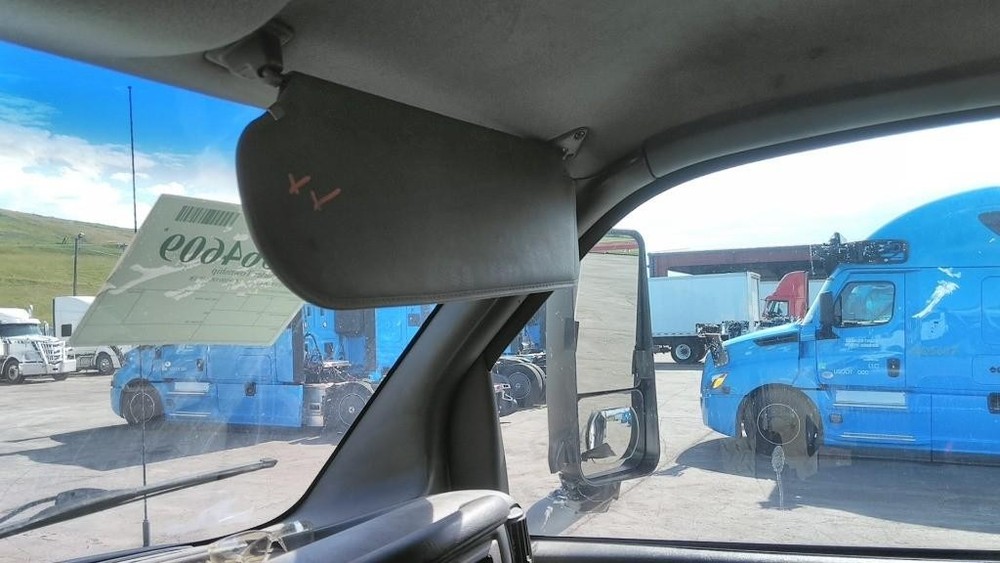 Replaces 2003 CHEVROLET C8500 INTERIOR SUN VISOR ,  OH