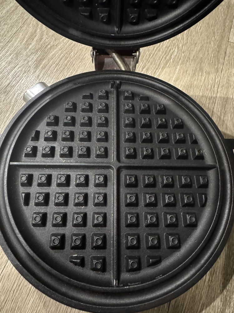 Vintage SEARS ROEBUCK Waffle Maker Model Orange Spice Herbs. Missing plug.