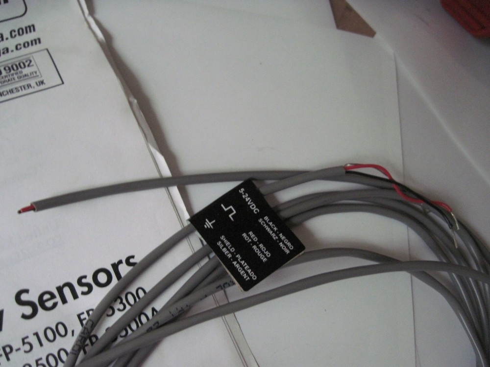 Omega FP-5300 Paddlewheel Flow Sensor Meter
