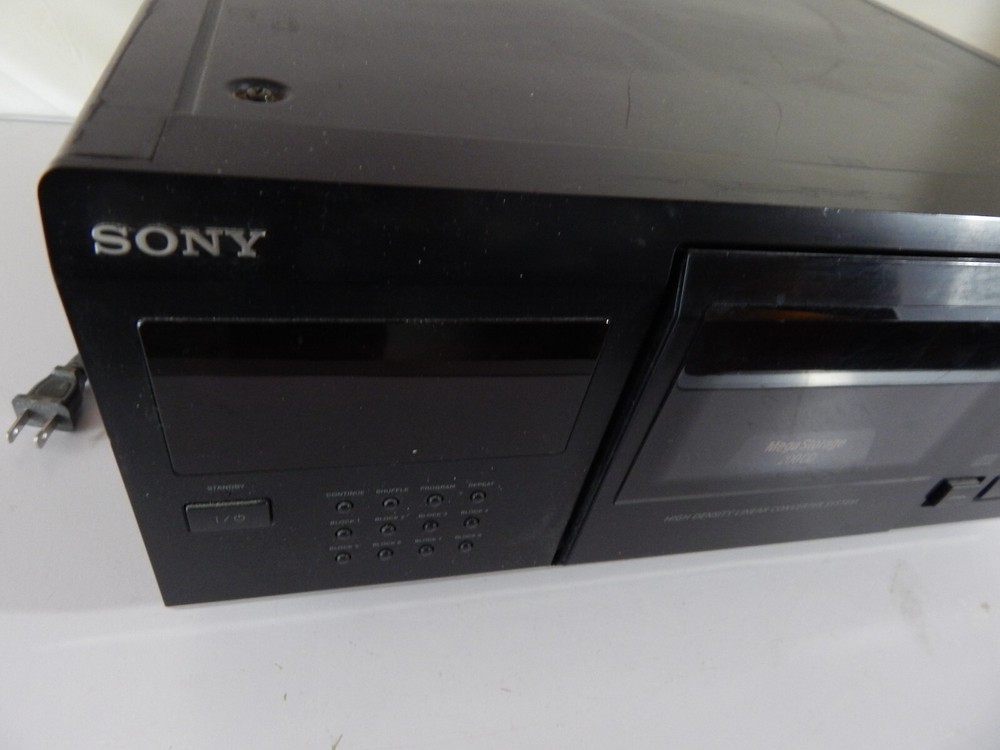 Sony Compact Disc Player CDP-CX681 Mega Storage 200 CD's *TESTED WORKS*