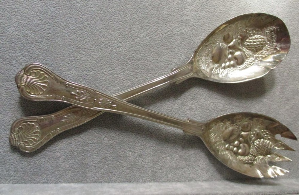 Vintage Repousse Quality Silver Plate Solid Salad Serving Set Italy Ornate