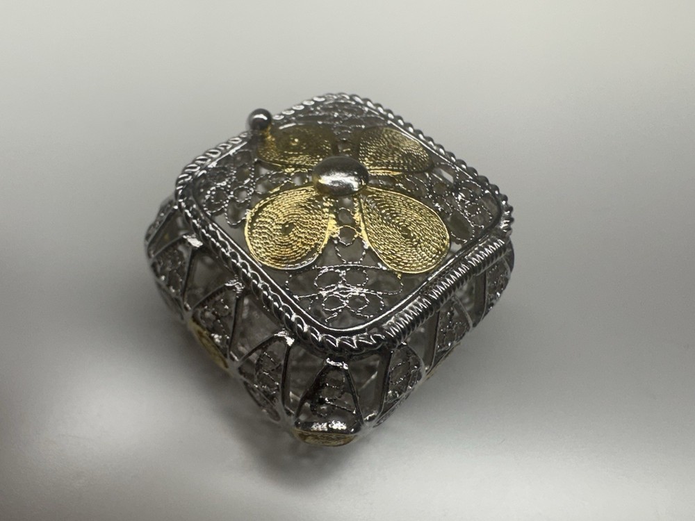 sterling silver 925 filigree square shape pill box