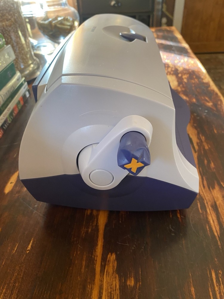 Xyron XRN900 9-Inch Creative Station Multi-Function Laminating/Crafting System