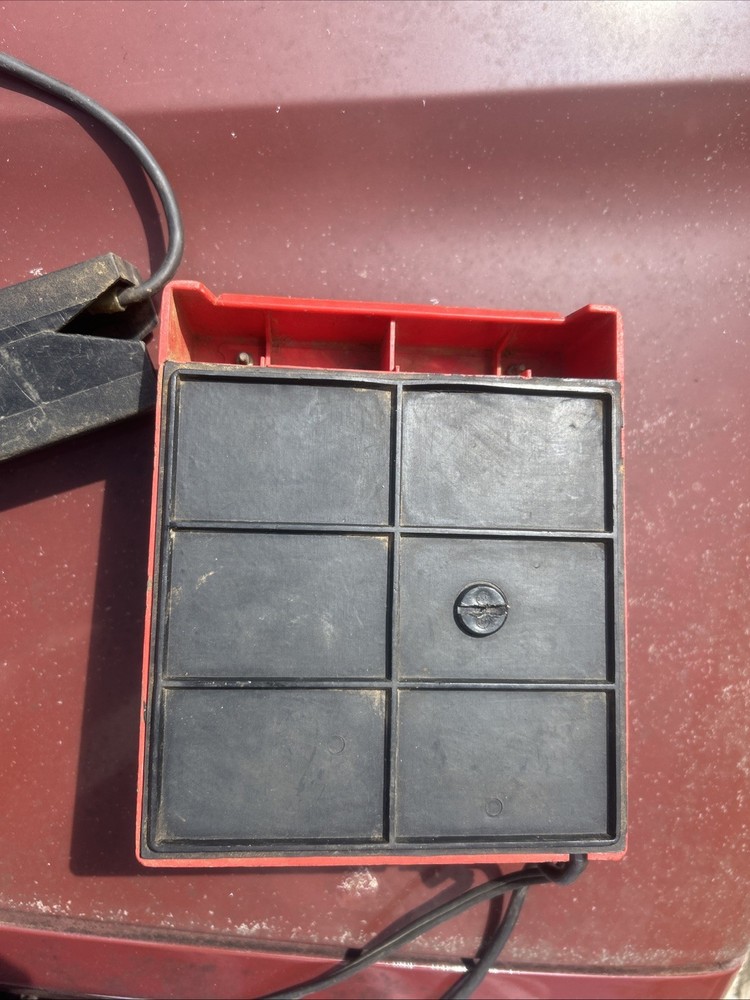 Vintage Snap-On Inductive Volt-Amp Meter MT 952, UNTESTED