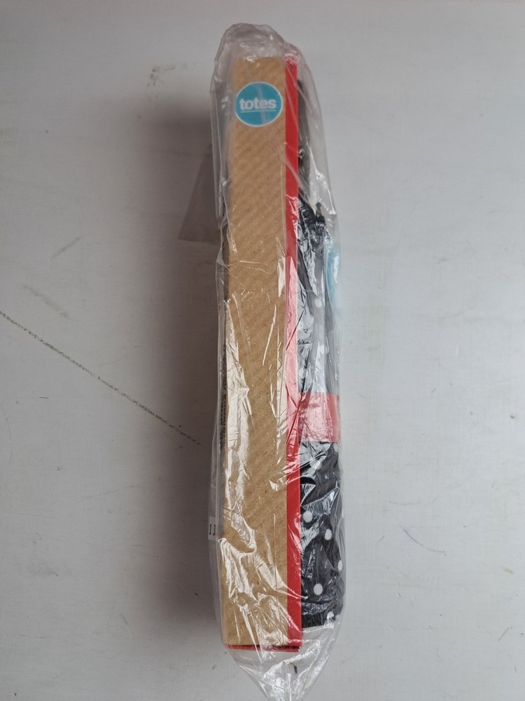 Totes 3-Section Auto Open/Close Titan Compact Umbrella