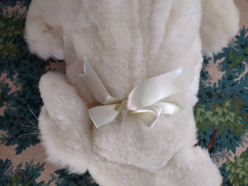 Vintage 1994 TUPPERWARE White SUNNY BUNNY Rabbit 11" Puppet Plush Spring Easter