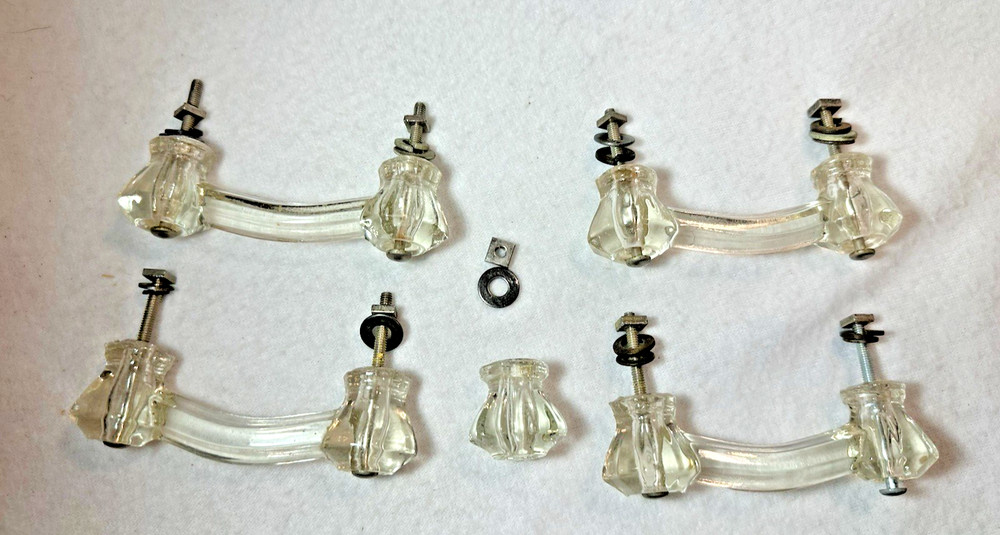 Lot of 4 CLEAR GLASS HANDLE DRAWER PULLS & One KNOB PULL