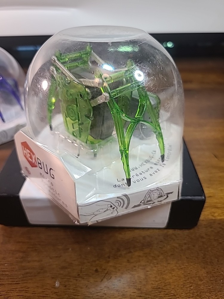 HexBug Micro Robotic Creature NEW In Original Packaging. READ.