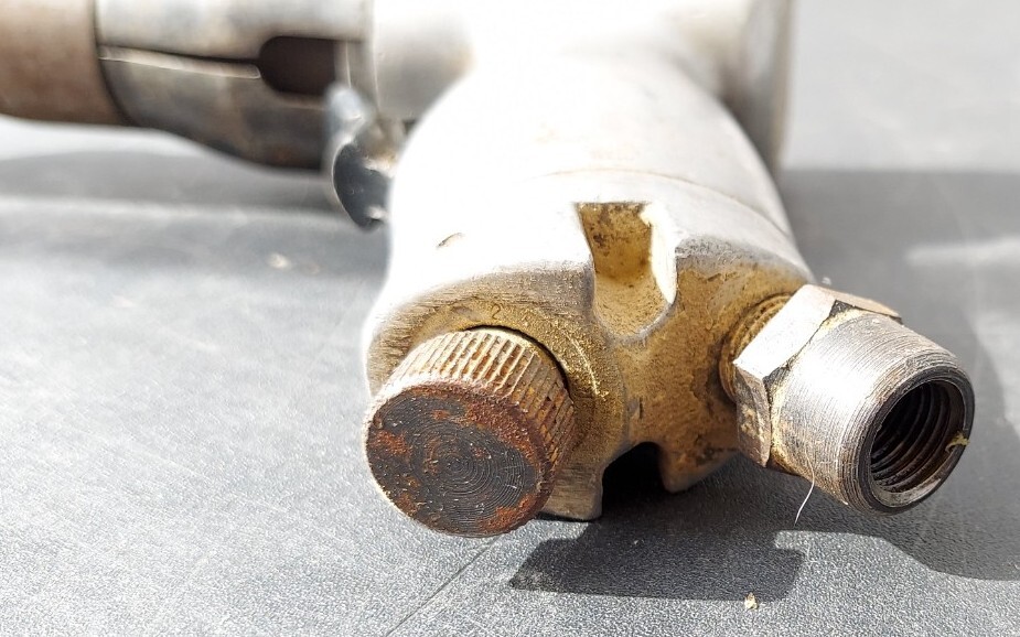 Mac Tools Pneumatic Air Chisel Air Hammer W/ 1 Bit