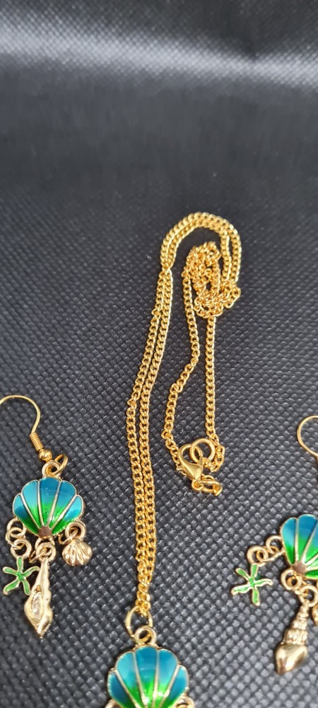 Necklace And Earring Set