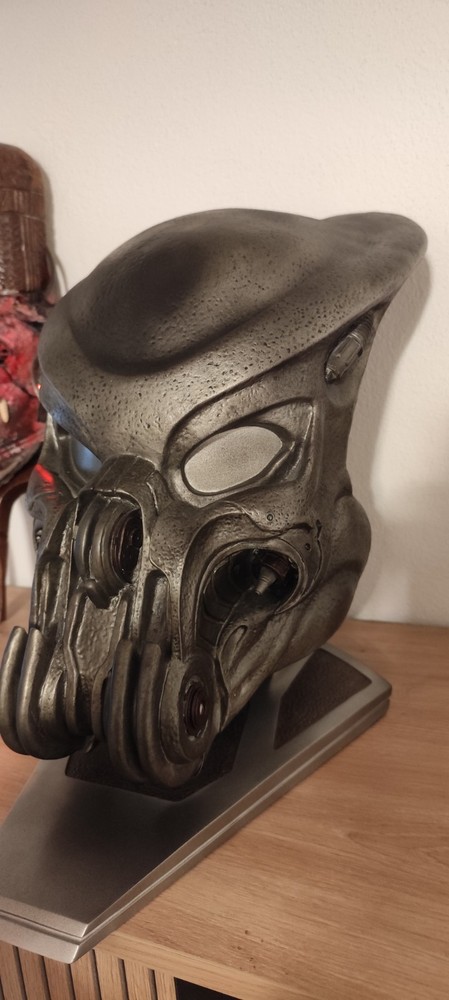 Sideshow Celtic Predator Mask