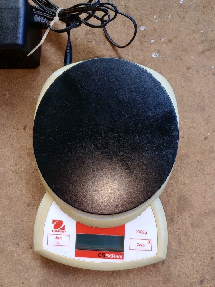 Ohaus CS 2000 Top Loading Balance 2000g Digital Lab Scale Laboratory