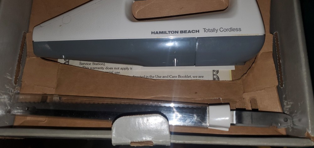 Working Hamilton Beach Electric Cordless Knife
