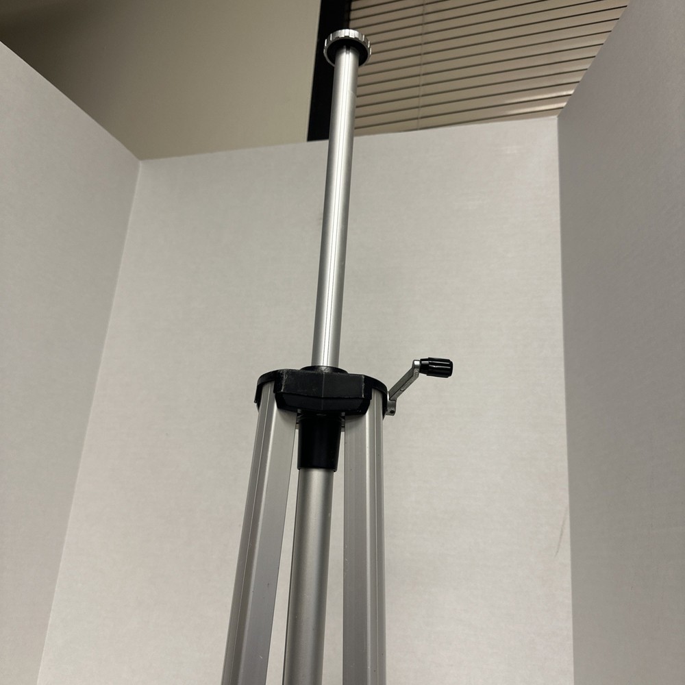 Heavy Duty Aluminum Tripod
