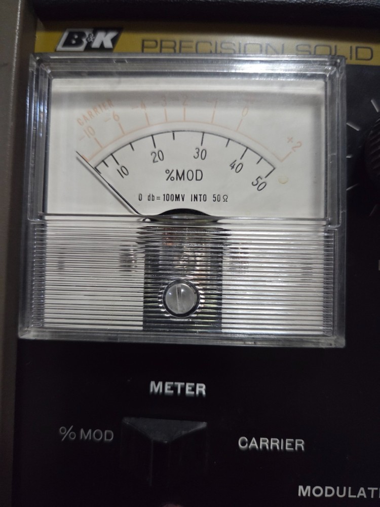 B&K PRECISION SOLID STATE MODEL E-2000 SIGNAL GENERATOR (AS IS, NOT WORKING)